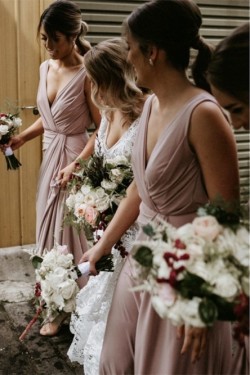 Sheath/Column V Neck Long Bridesmaid Dresses 902055