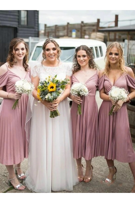 A-Line Short V Neck Modest Bridesmaid Dresses 902158