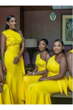 Modest Long Yellow One Shoulder Bridesmaid Dresses 902185