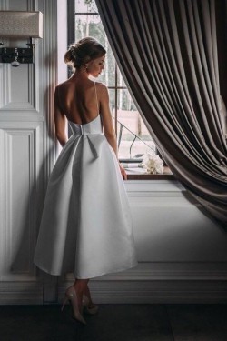 Simple Spaghetti Straps Tea Length Bridesmaid Dresses 902483