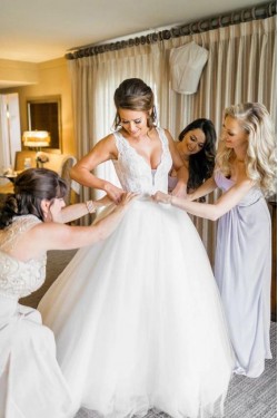 A-Line Lace and Tulle Beaded Wedding Dresses Bridal Gowns 903116