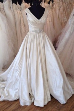 A-Line Long Satin V Neck Wedding Dresses Bridal Gowns 903162