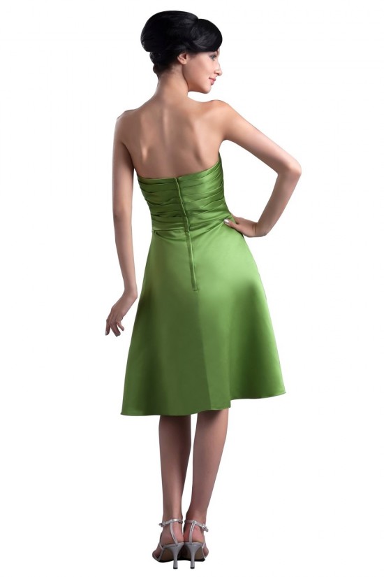 A-Line Short Green Satin Bridesmaid Dresses/Wedding Party Dresses BD010043