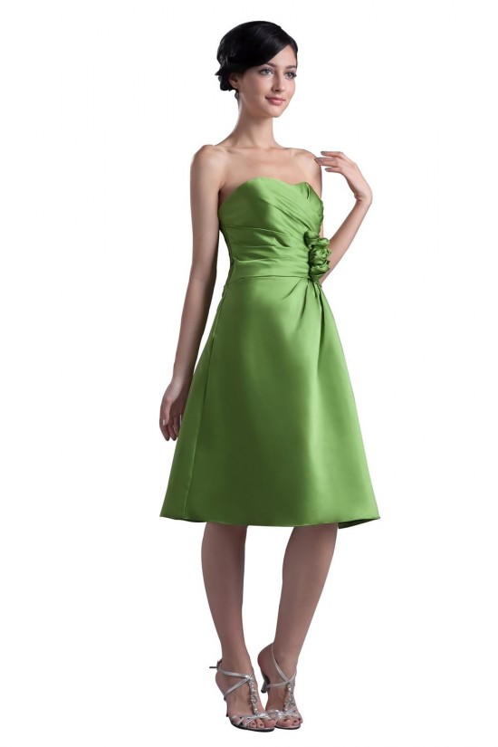 A-Line Short Green Satin Bridesmaid Dresses/Wedding Party Dresses BD010043