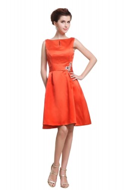 A-Line Bateau Beaded Satin Short Bridesmaid Dresses/Wedding Party Dresses BD010171