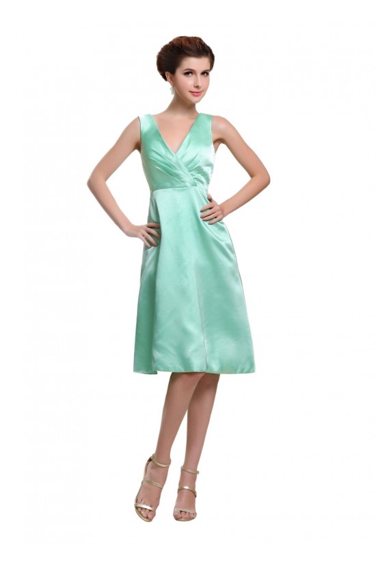 A-Line V-Neck Knee-Length Mint Green Satin Bridesmaid Dresses/Wedding Party Dresses BD010180