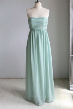 A-Line Strapless Long Chiffon Bridesmaid Dresses/Wedding Party Dresses BD010758