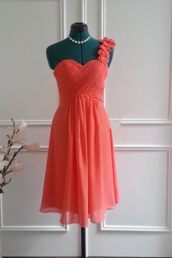 A-Line One-Shoulder Short Chiffon Bridesmaid Dresses/Wedding Party Dresses BD010768