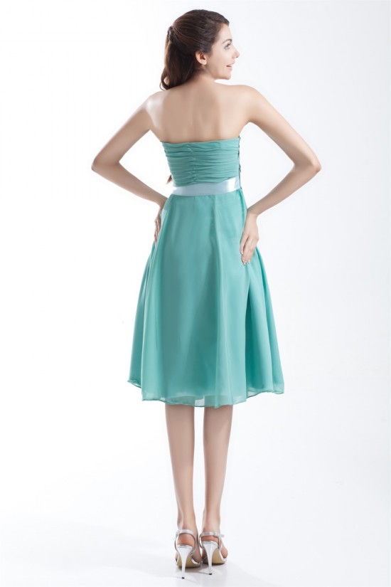 Knee-Length Strapless Sleeveless Chiffon Short Bridesmaid Dresses 02010495