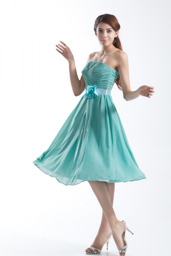 Knee-Length Strapless Sleeveless Chiffon Short Bridesmaid Dresses 02010495