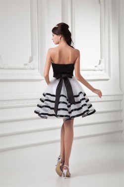 Short/Mini A-Line Satin Organza Handmade Flowers Black White Bridesmaid Dresses 02010517