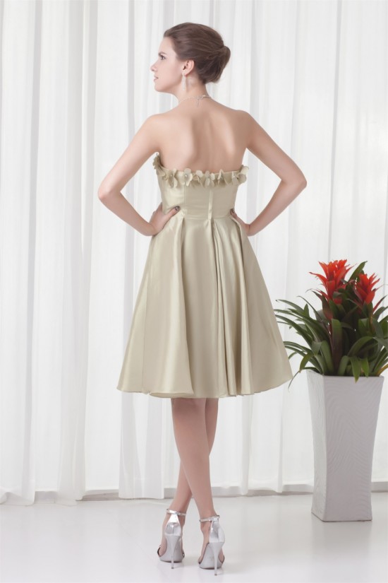 A-Line Strapless Sleeveless Taffeta Beading Knee-Length Bridesmaid Dresses 02010541
