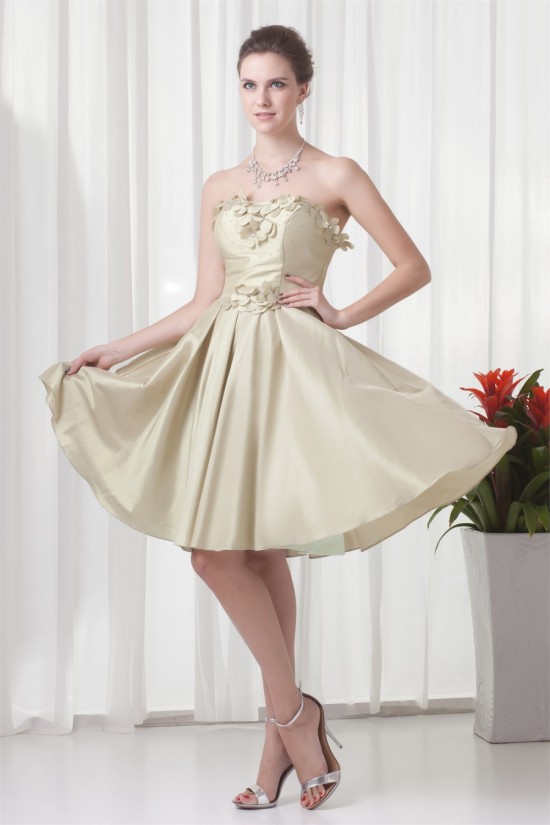 A-Line Strapless Sleeveless Taffeta Beading Knee-Length Bridesmaid Dresses 02010541