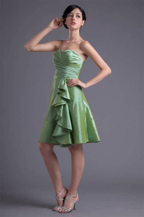 Sweetheart Cascading Ruffles A-Line Knee-Length Prom/Formal Evening Bridesmaid Dresses 02021541 Sweetheart Cascading Ruffles A-Line Knee-Length Prom/Formal Evening Bridesmaid Dresses 02021541