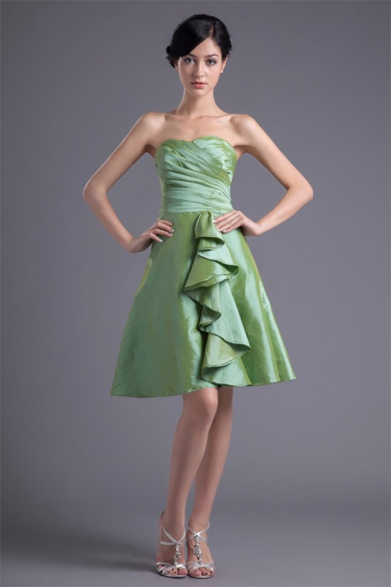 Sweetheart Cascading Ruffles A-Line Knee-Length Prom/Formal Evening Bridesmaid Dresses 02021541 Sweetheart Cascading Ruffles A-Line Knee-Length Prom/Formal Evening Bridesmaid Dresses 02021541