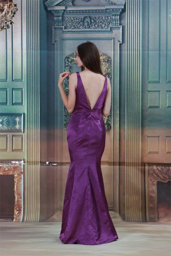 Satin V-Neck Crystal Flora Pin Brush Sweep Train Prom/Formal Evening Dresses 02020827 Satin V-Neck Crystal Flora Pin Brush Sweep Train Prom/Formal Evening Dresses 02020827