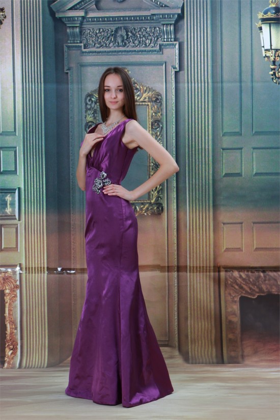 Satin V-Neck Crystal Flora Pin Brush Sweep Train Prom/Formal Evening Dresses 02020827 Satin V-Neck Crystal Flora Pin Brush Sweep Train Prom/Formal Evening Dresses 02020827