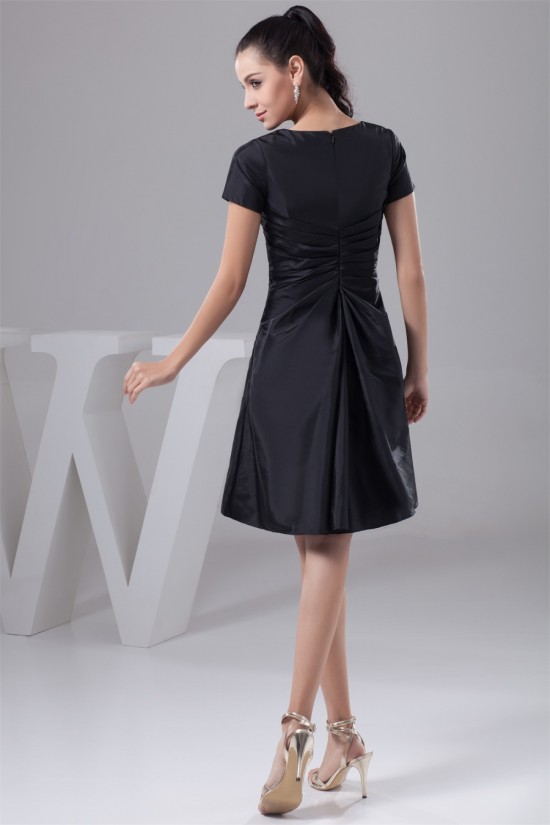 A-Line Handmade Flowers Knee-Length Scoop Short Black Mother of the Bride Dresses 2040131