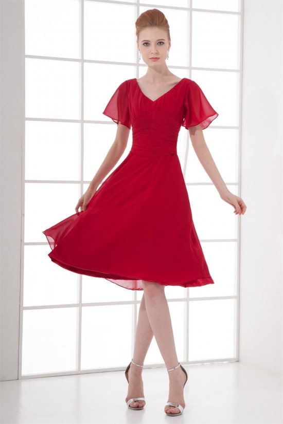 A-Line Pleats Short Knee-Length V-Neck Chiffon Mother of the Bride Dresses 2040163