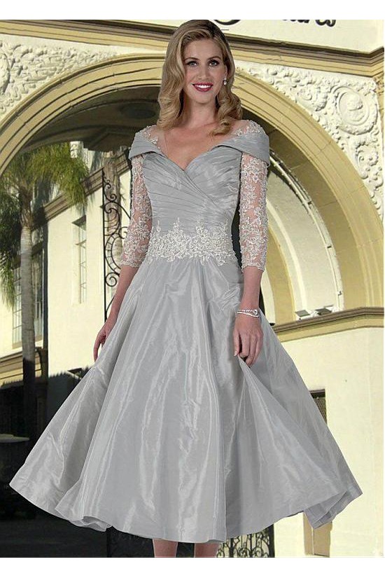 A-Line V-Neck Mother of The Bride Dresses with Lace Appliques 602128