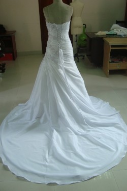 A-line Sweetheart Chapel Train Applique Bridal Wedding Dresses WD010050
