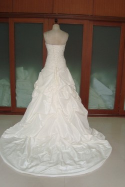 Ball Gown Strapless Chapel Train Bridal Wedding Dresses WD010062