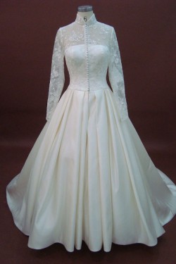 A-line Long Sleeves Chapel Train Lace Bridal Wedding Dresses WD010066