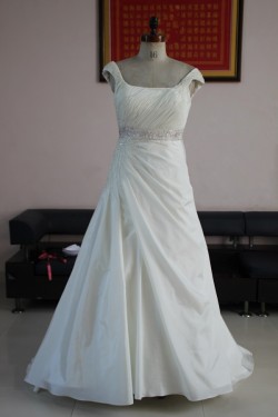 Amazing Beaded Lace Bridal Gowns Wedding Dresses WD010085