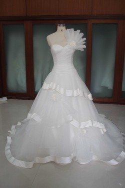 A-line Sweetheart Chapel Train Bridal Wedding Dresses WD010111