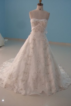 A-line Strapless Chapel Train Bridal Wedding Dresses WD010122