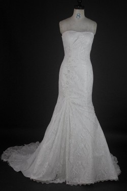 Trumpet/Mermaid Strapless Court Train Lace Bridal Wedding Dresses WD010131