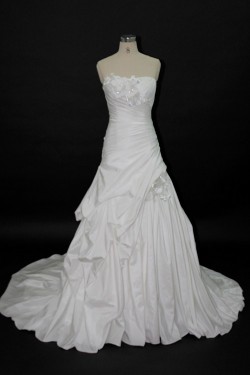 Elegant A-line Strapless Bridal Wedding Dresses WD010142