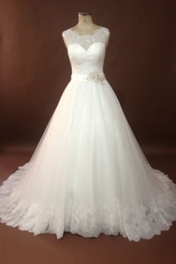 Elegant A-line Chapel Train Lace Bridal Wedding Dresses WD010154