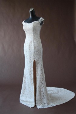 Trumpet/Mermaid Off the Shoulder Lace Bridal Wedding Dresses WD010198