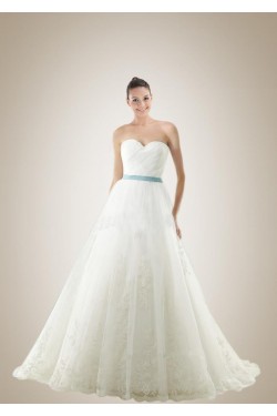 A-line Sweetheart Court Train Lace Bridal Gown WD010262