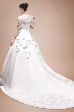 A-line V-neck Long Sleeves Chapel Train Bridal Gown WD010278
