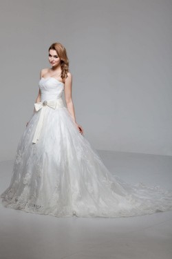 Ball Gown Strapless Chapel Train Bridal Wedding Dresses WD010287