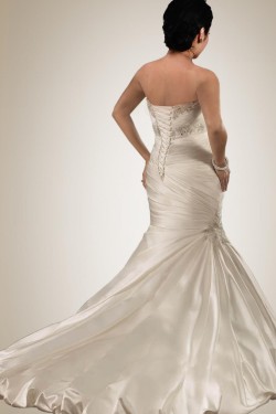 Trumpet/Mermaid Sweetheart Beaded Plus Size Bridal Wedding Dresses WD010307