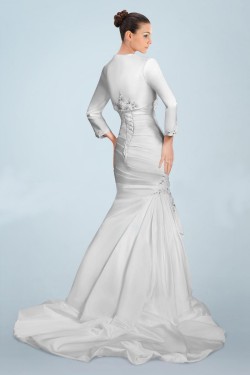 Trumpet/Mermaid Sweetheart Beaded Appliques Bridal Wedding Dresses with A Jacket WD010381