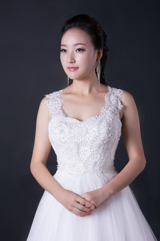A-line Beaded Appliques Bridal Wedding Dresses WD010383