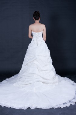 A-line Sweetheart Cathedral Train Beaded Bridal Wedding Dresses WD010403