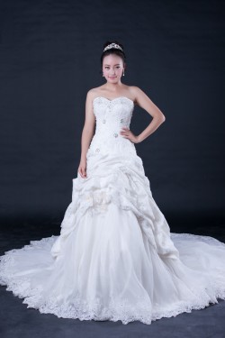 A-line Sweetheart Cathedral Train Beaded Bridal Wedding Dresses WD010403