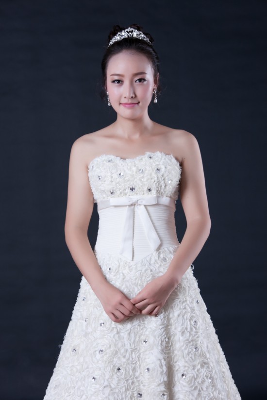 A-line Strapless Beaded Flowers Bridal Wedding Dresses WD010404 A-line Strapless Beaded Flowers Bridal Wedding Dresses WD010404