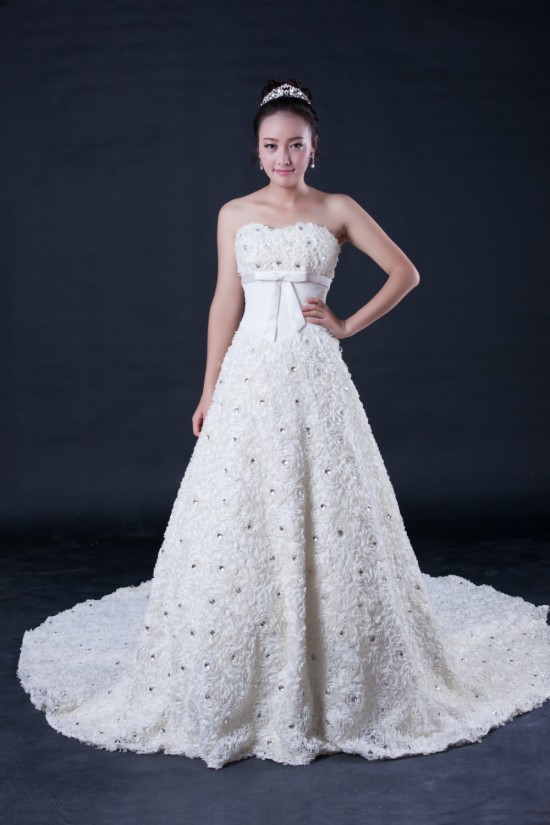 A-line Strapless Beaded Flowers Bridal Wedding Dresses WD010404 A-line Strapless Beaded Flowers Bridal Wedding Dresses WD010404