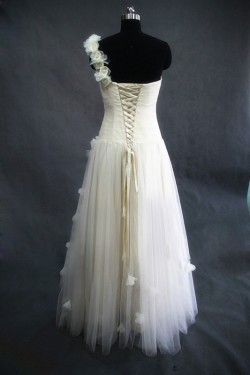 A-line One Shoulder Tulle Bridal Gown Wedding Dress WD010457