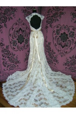 Trumpet/Mermaid Chapel Train Lace Bridal Gown Wedding Dress WD010459