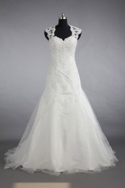 Trumpet/Mermaid Beaded Lace Bridal Gown Wedding Dress WD010468