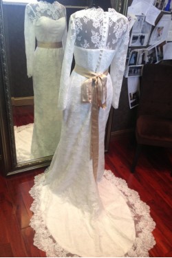 Trumpet/Mermaid Long Sleeves Lace Bridal Wedding Dresses WD010542