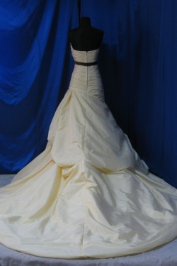 Classic Strapless Bridal Wedding Dresses WD010545