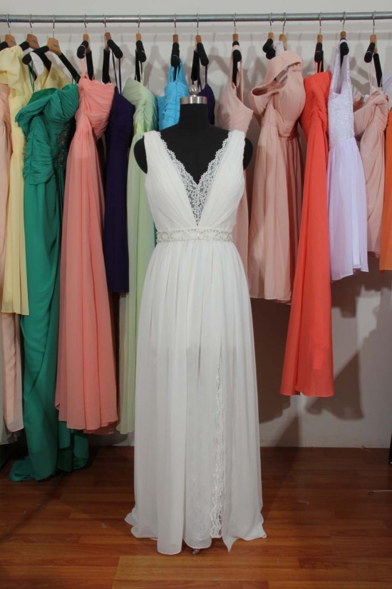 Sheath/Column V-neck Beaded Chiffon and Lace Bridal Wedding Dresses WD010559